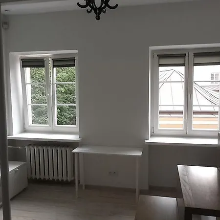 公寓 Apartament Warszawski