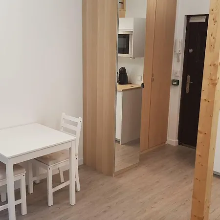 公寓 Apartament Warszawski