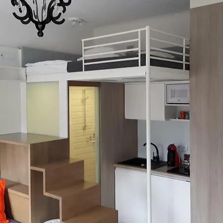 Apartament Warszawski * 华沙